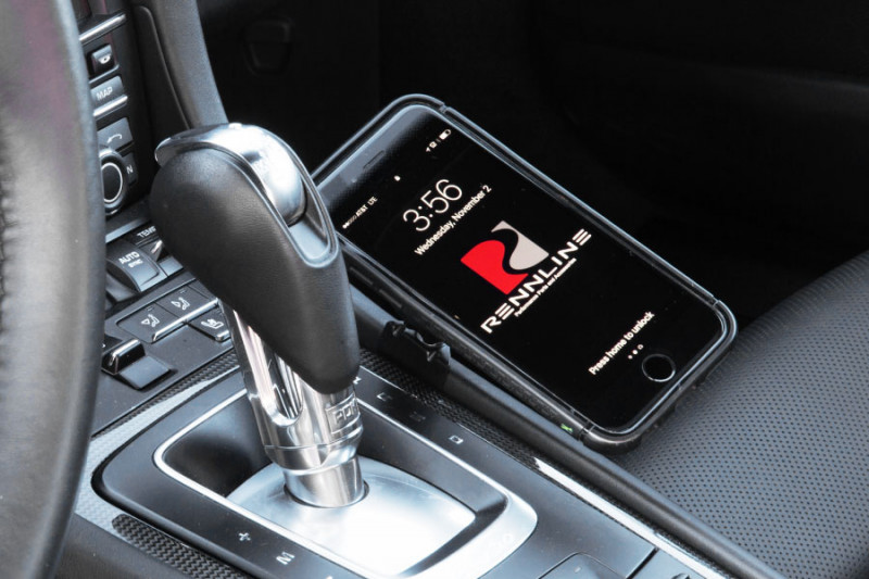 Rennline ExactFit phone mount Porsche 991